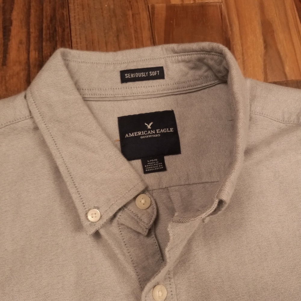 American Eagle Seriously Soft Short Sleeve Button Down Shirt Gray Mens Large L - Picture 2 of 5